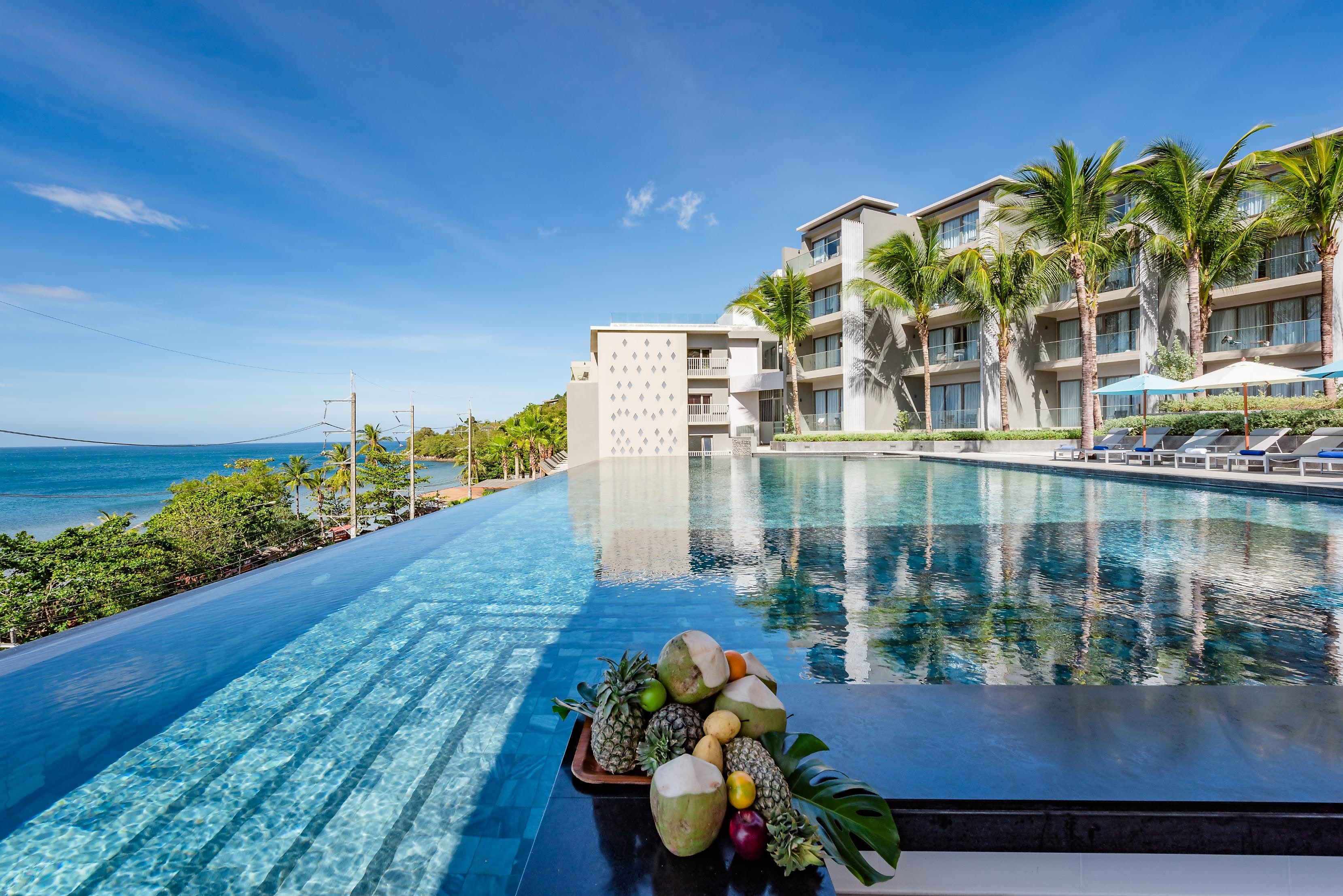 Oceanfront Beach Resort, Phuket 